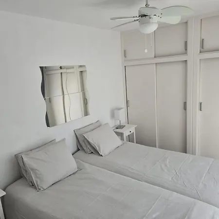 Aqua Vista Fanabe Getaway: 1br- 2 Seaview Terraces * Costa Adeje (Tenerife)