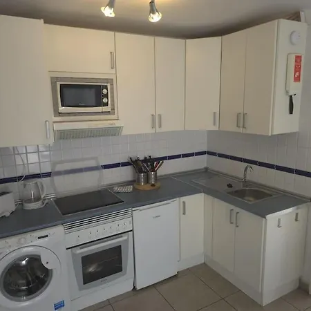 Aqua Vista Fanabe Getaway: 1br- 2 Seaview Terraces Apartman